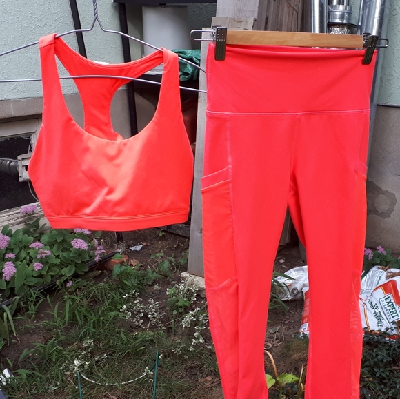 FABLETICS SET XS BRA AND LEGGINGS - Picture 10 of 14